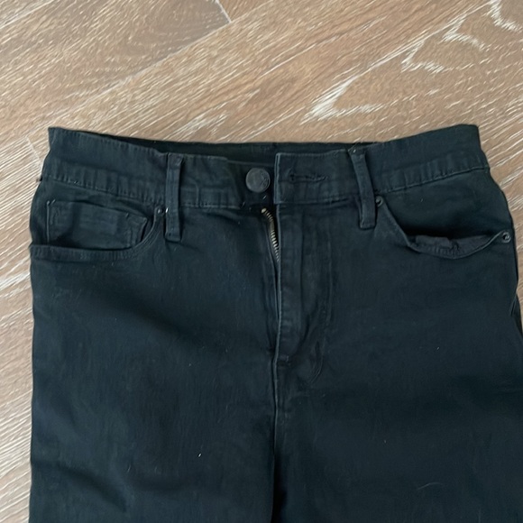 BDG Black Jeans. Excellent condition. - Picture 4 of 8